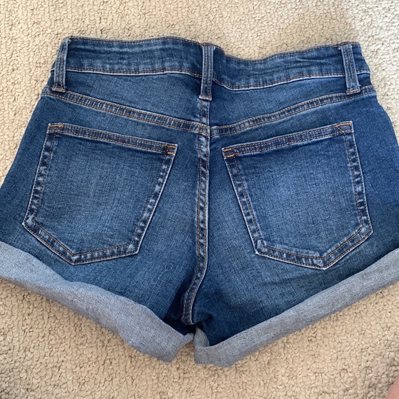 denim shorts - Picture 4 of 4